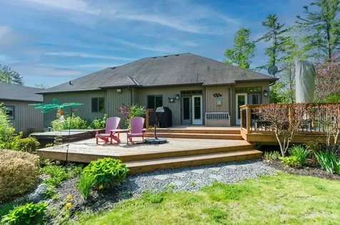8 Grandview Court Quinte West ON K0K 3E0