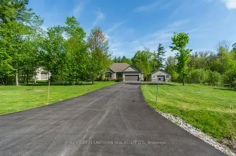8 Grandview Court Quinte West ON K0K 3E0