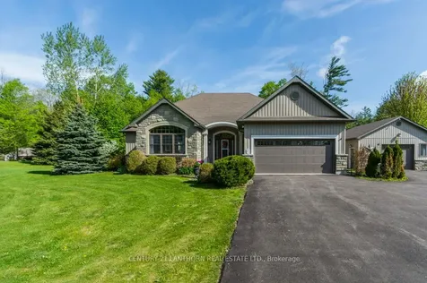 8 Grandview Court Quinte West ON K0K 3E0