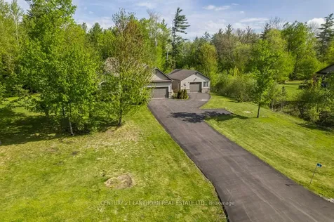 8 Grandview Court Quinte West ON K0K 3E0