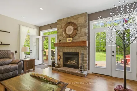 8 Grandview Court Quinte West ON K0K 3E0