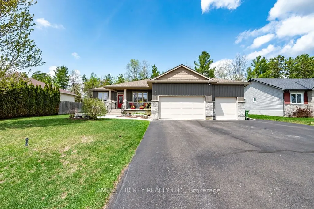 5 Nick Street Petawawa ON K8H 0B7