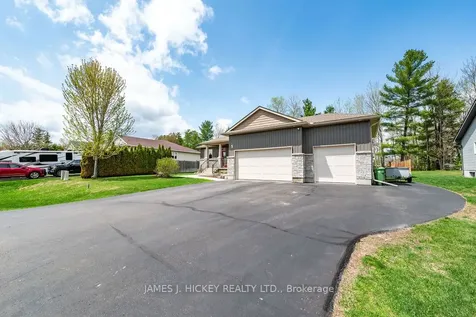 5 Nick Street Petawawa ON K8H 0B7