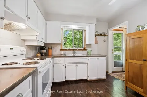 70 Mcnab Street E Centre Wellington ON N0B 1S0