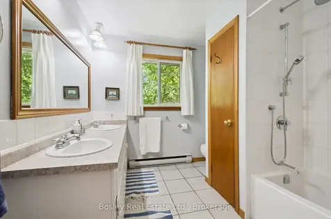70 Mcnab Street E Centre Wellington ON N0B 1S0