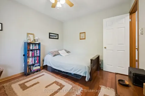 70 Mcnab Street E Centre Wellington ON N0B 1S0