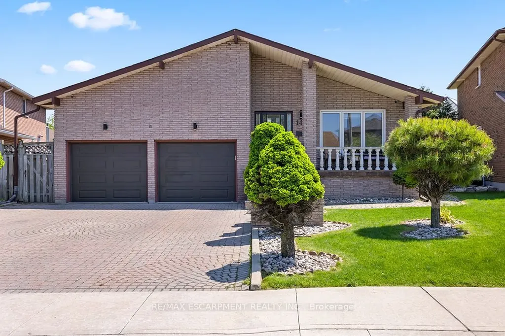 140 Solomon Crescent Hamilton ON L8W 2G7