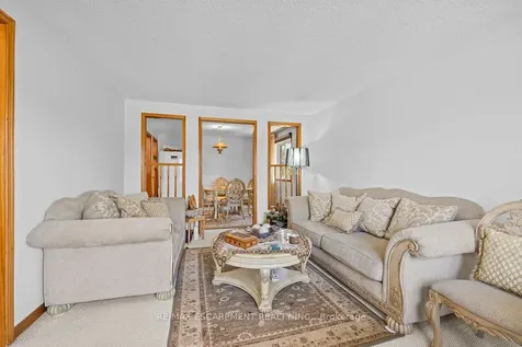 140 Solomon Crescent Hamilton ON L8W 2G7