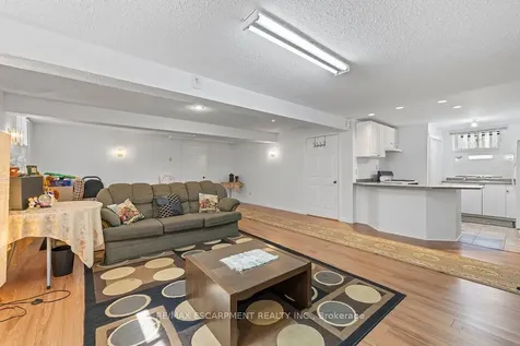 140 Solomon Crescent Hamilton ON L8W 2G7
