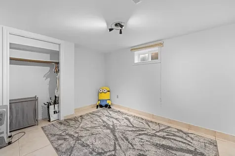 140 Solomon Crescent Hamilton ON L8W 2G7