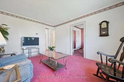 12 Market Street Kitchener ON N2K 1H2
