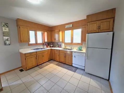 15 Melrose Crescent Belleville ON K8N 1X7