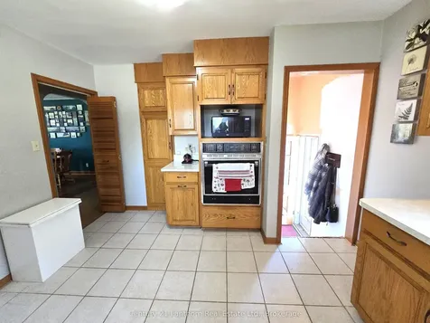 15 Melrose Crescent Belleville ON K8N 1X7