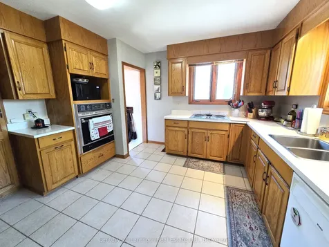 15 Melrose Crescent Belleville ON K8N 1X7