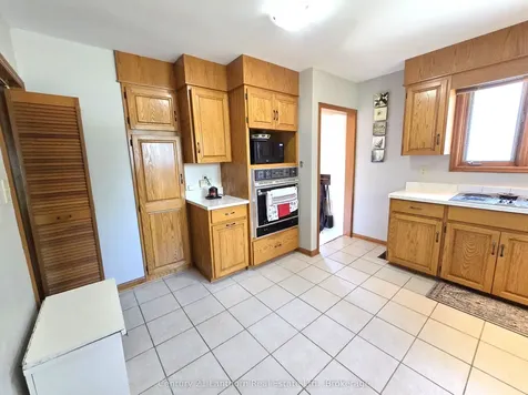 15 Melrose Crescent Belleville ON K8N 1X7