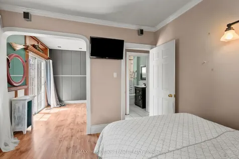 10 Peachdale Avenue St. Catharines ON L2M 5M3