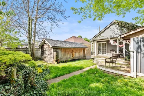 10 Peachdale Avenue St. Catharines ON L2M 5M3