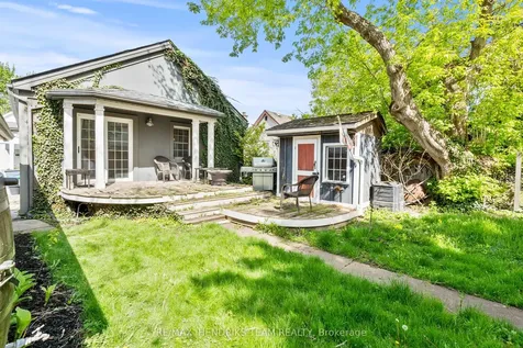 10 Peachdale Avenue St. Catharines ON L2M 5M3