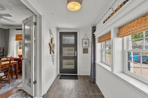 10 Peachdale Avenue St. Catharines ON L2M 5M3