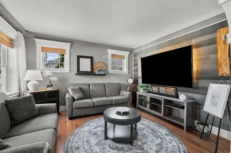 10 Peachdale Avenue St. Catharines ON L2M 5M3