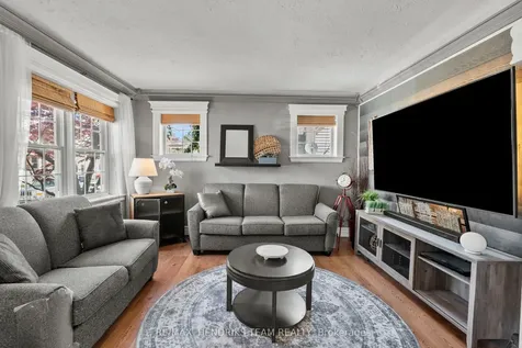 10 Peachdale Avenue St. Catharines ON L2M 5M3