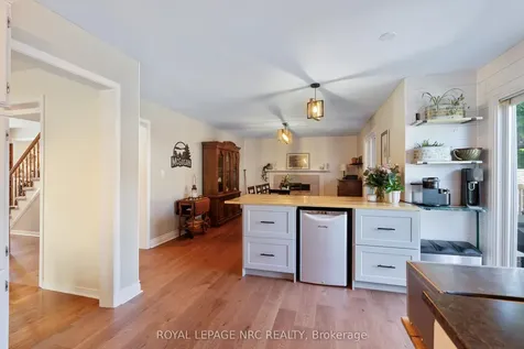 13 Crysler Crescent Thorold ON L2V 5A2