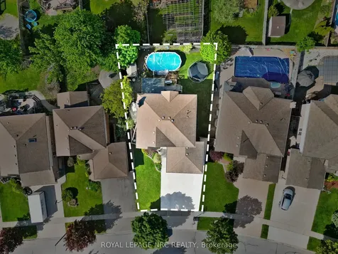 13 Crysler Crescent Thorold ON L2V 5A2