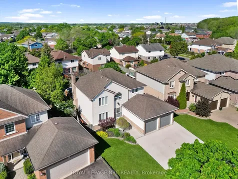 13 Crysler Crescent Thorold ON L2V 5A2