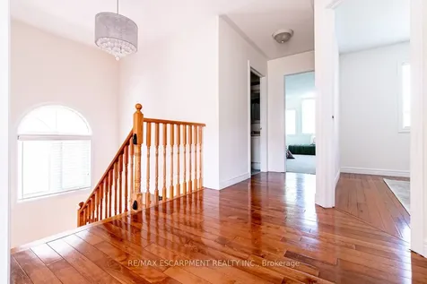 97 Peachwood Crescent Hamilton ON L8E 5Z7