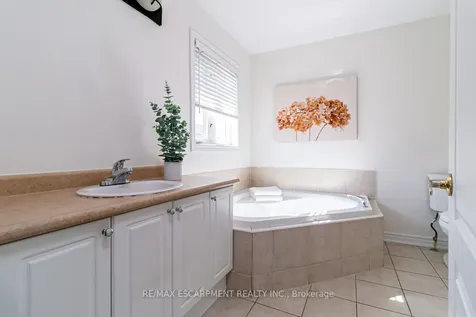 97 Peachwood Crescent Hamilton ON L8E 5Z7