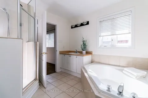 97 Peachwood Crescent Hamilton ON L8E 5Z7
