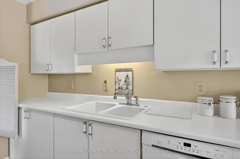 1099 Clonsilla Avenue Peterborough ON K9J 8L8