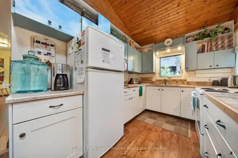 91 Gibson Bay Road Whitestone ON P0A 1G0