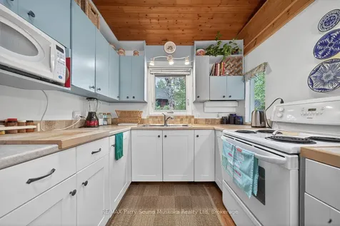 91 Gibson Bay Road Whitestone ON P0A 1G0