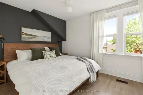 116 Homewood Avenue Hamilton ON L8P 2M5