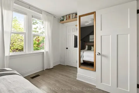 116 Homewood Avenue Hamilton ON L8P 2M5