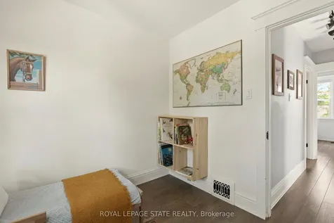 116 Homewood Avenue Hamilton ON L8P 2M5