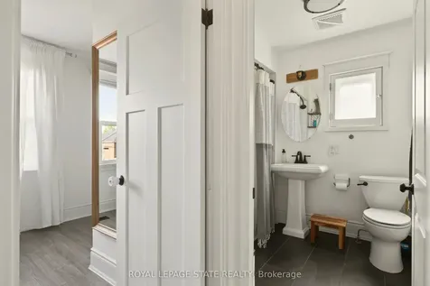 116 Homewood Avenue Hamilton ON L8P 2M5