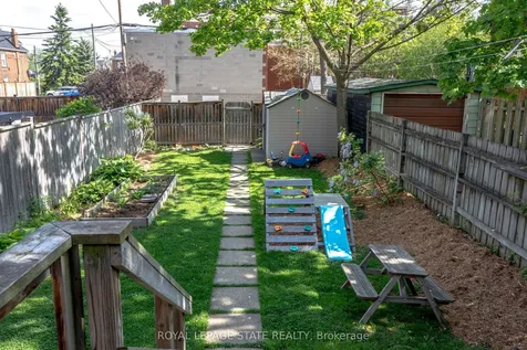 116 Homewood Avenue Hamilton ON L8P 2M5