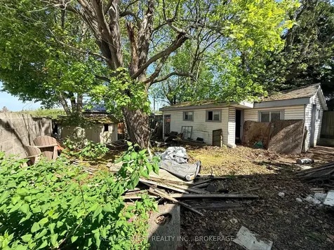 951 Division Street Kingston ON K7K 4C8