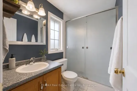 17 Gibbs Crescent Guelph ON N1G 5B6