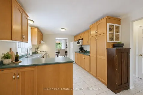 17 Gibbs Crescent Guelph ON N1G 5B6