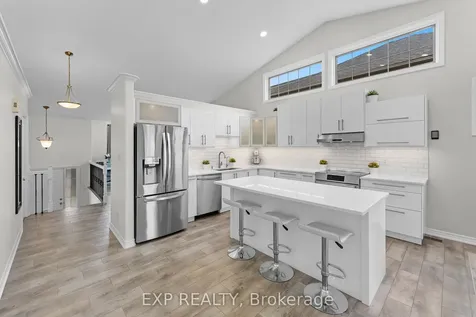 7032 Kelly Drive Niagara Falls ON L2H 3J9