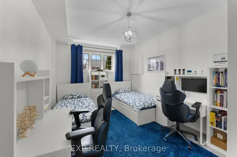 7032 Kelly Drive Niagara Falls ON L2H 3J9