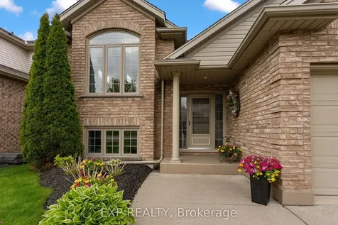 7032 Kelly Drive Niagara Falls ON L2H 3J9