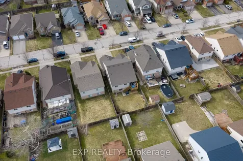 7032 Kelly Drive Niagara Falls ON L2H 3J9