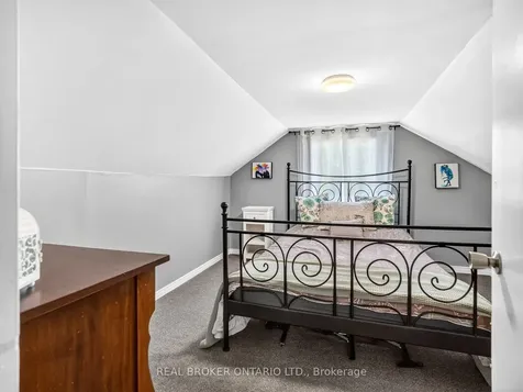 21 Hilda Street St. Catharines ON L2S 1Z7