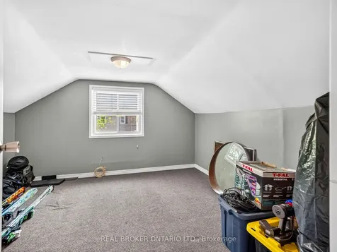 21 Hilda Street St. Catharines ON L2S 1Z7
