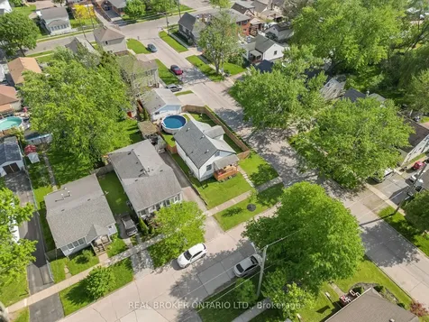 21 Hilda Street St. Catharines ON L2S 1Z7