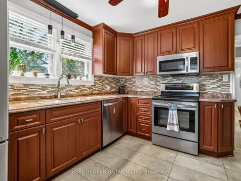 21 Hilda Street St. Catharines ON L2S 1Z7